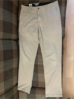 Volcom Men's Slim Chino Pants in Light Khaki